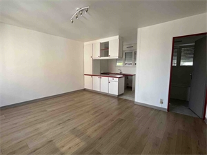 appartement à la location -   80000  AMIENS, surface 40 m2 location appartement - APR739548
